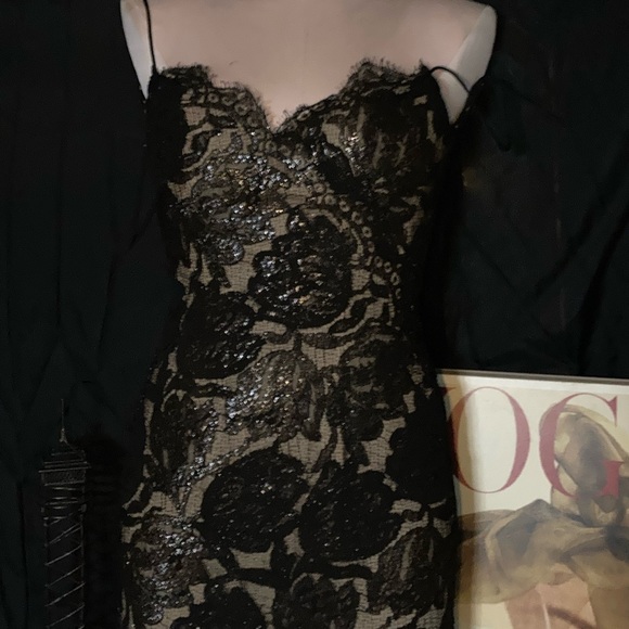 Bob Mackie gown - Picture 5 of 16